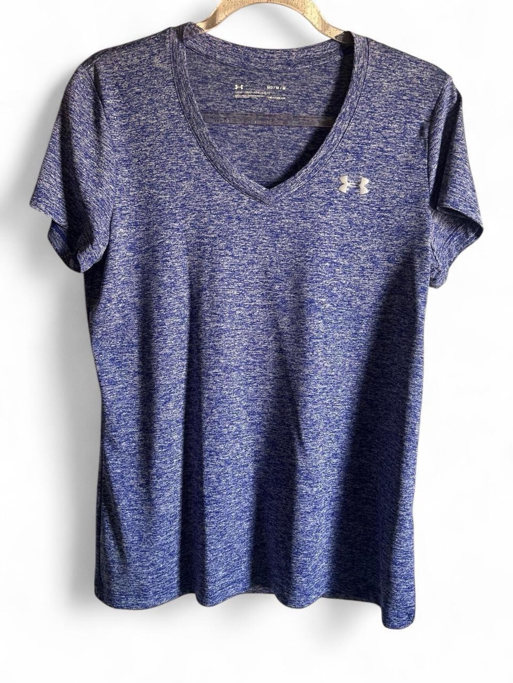 Under Armour Women’s Heathered Navy-Blue V-Neck Performance Tee size medium